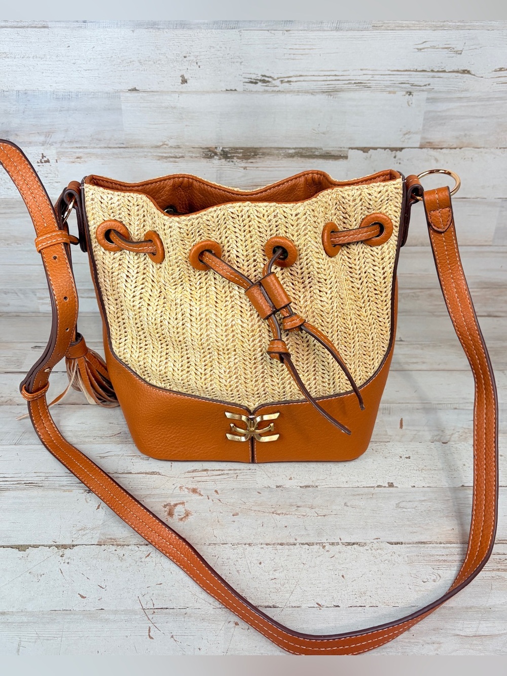 Sam Edelman Crossbody Bucket Bag Purse Beige Woven Straw Raffia & Leather